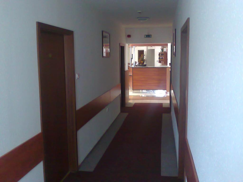 Hotel Pontis Biatorbágy Pokoj fotografie