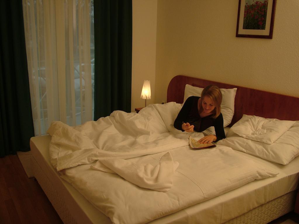 Hotel Pontis Biatorbágy Pokoj fotografie