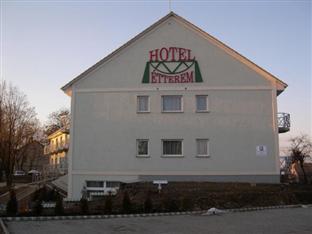 Hotel Pontis Biatorbágy Exteriér fotografie